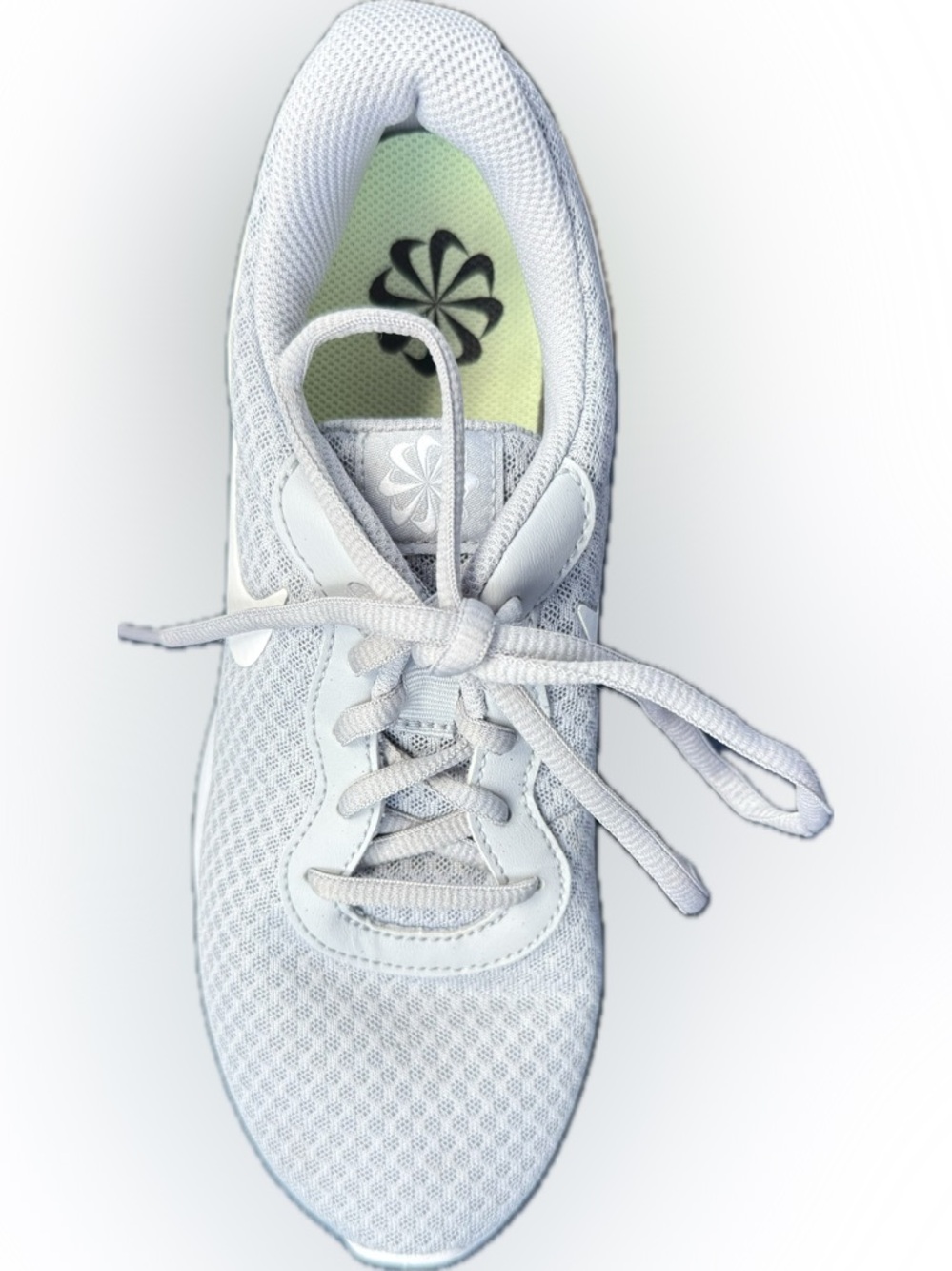 Nike Tanjun Gray Sneakers Women’s 8.5 Lightweight Running Shoes - Picture 5 of 8